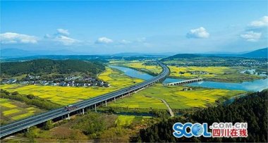 通過(guò)公開(kāi)招標方超微粉碎機式選擇項目投資人