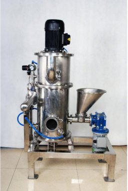 氣流粉碎機制造商談?wù)摲鬯闄C的應用